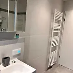 Apartment Designer In Erstbezug 75 Tv Mit Netflix Und Offene Kueche Wehome Premium