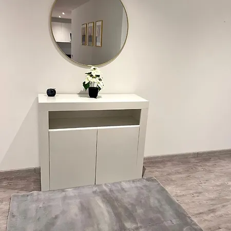 Designer In Erstbezug 75 Tv Mit Netflix Und Offene Kueche Wehome Premium