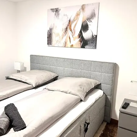 Designer In Erstbezug 75 Tv Mit Netflix Und Offene Küche Wehome Premium