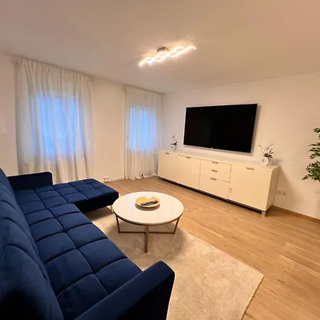 Designer In Erstbezug 75 Tv Mit Netflix Und Offene Kueche Wehome Premium *