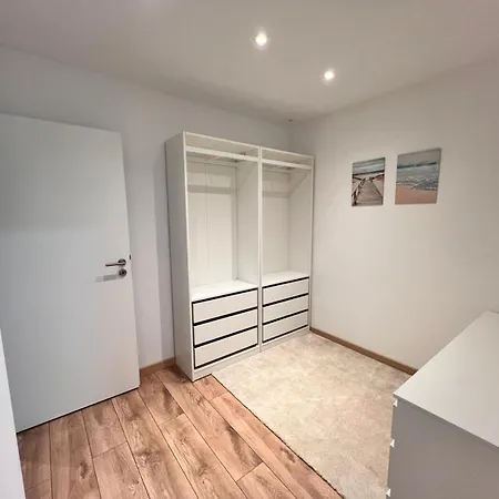 Designer In Erstbezug 75 Tv Mit Netflix Und Offene Kueche Wehome Premium Apartment Sinsheim